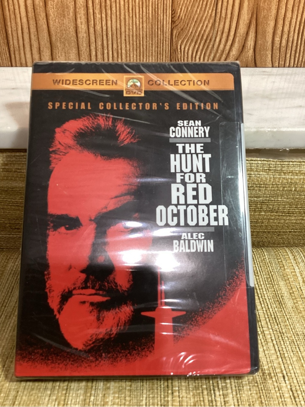 The Hunt for Red October Special Collector's Edition - Red & Black